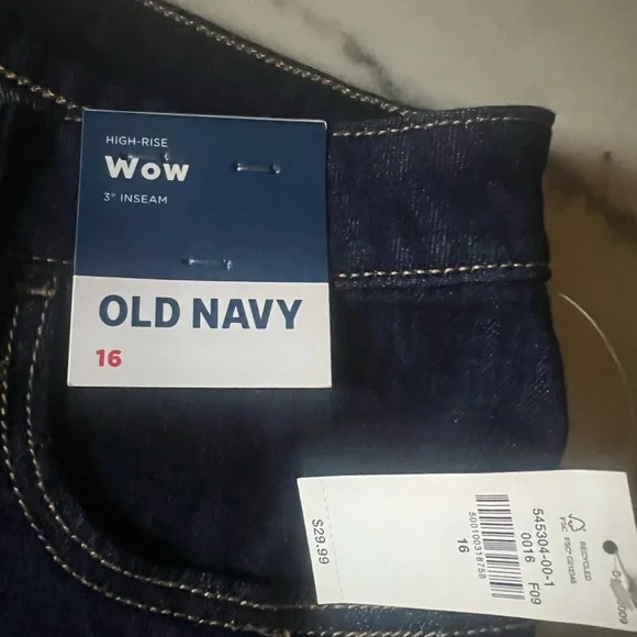🌟Old Navy Dark Blue Denim Shorts - Picture 2 of 4